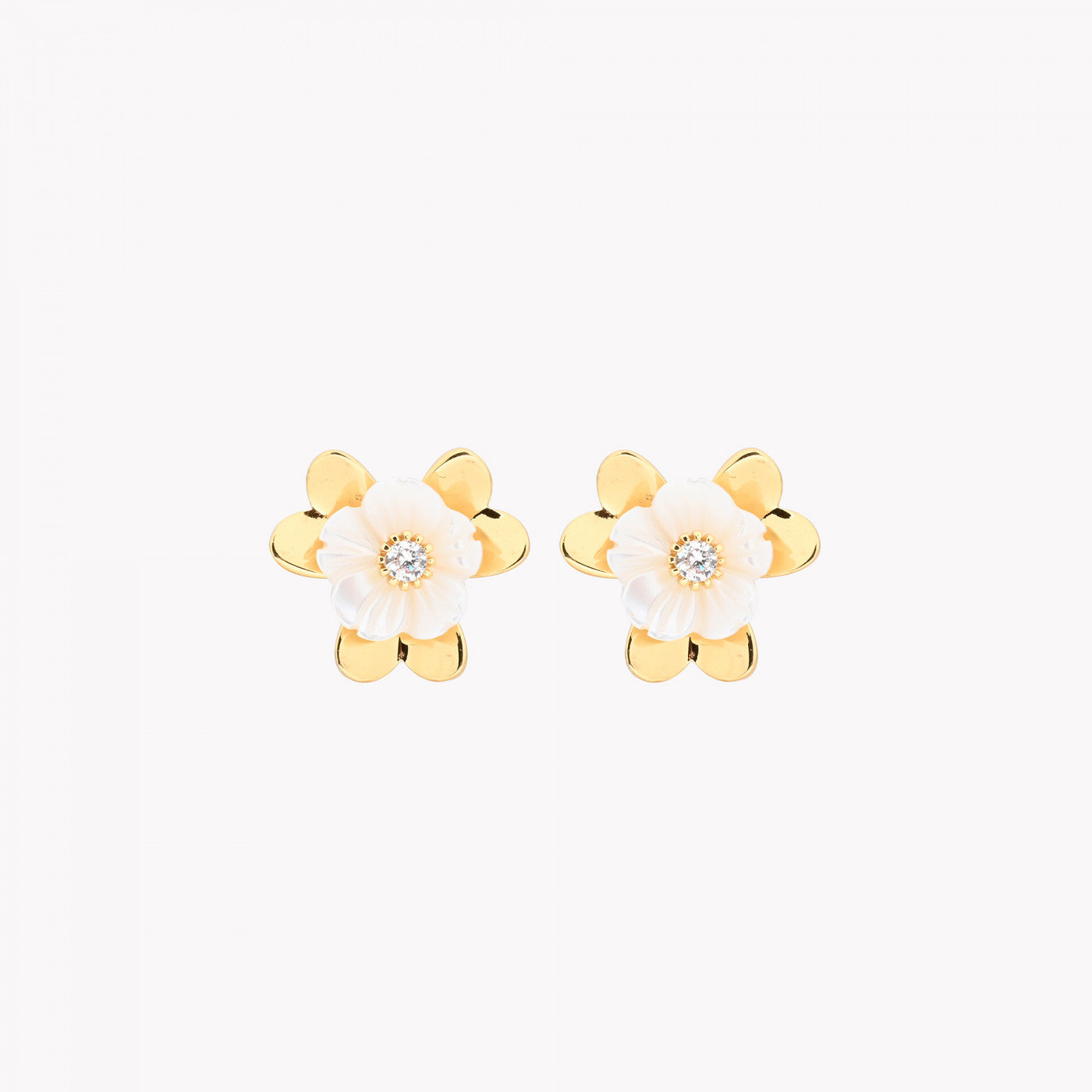 Brinco Flor Madrepérola | Semijoia